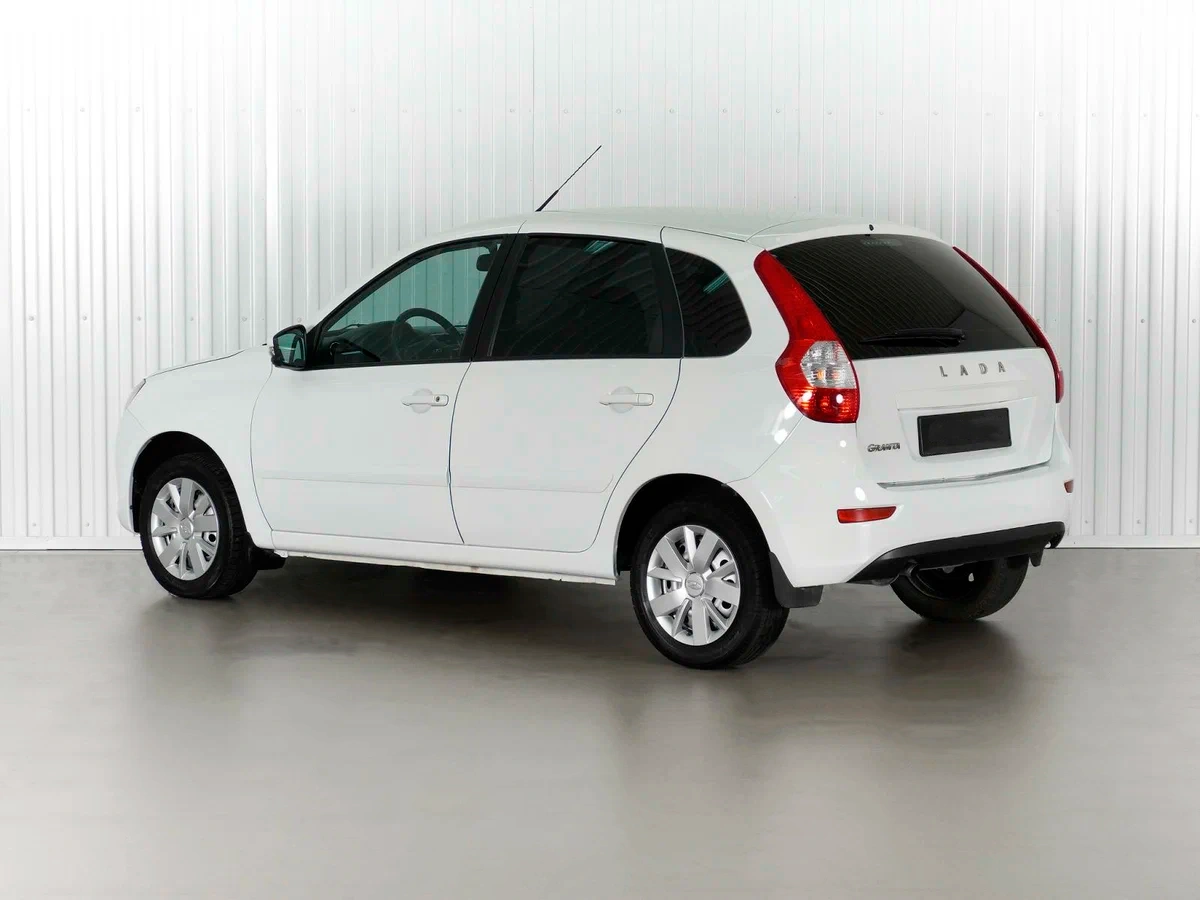 Lada Granta Хэтчбек в Нижний Новгород - фото №2